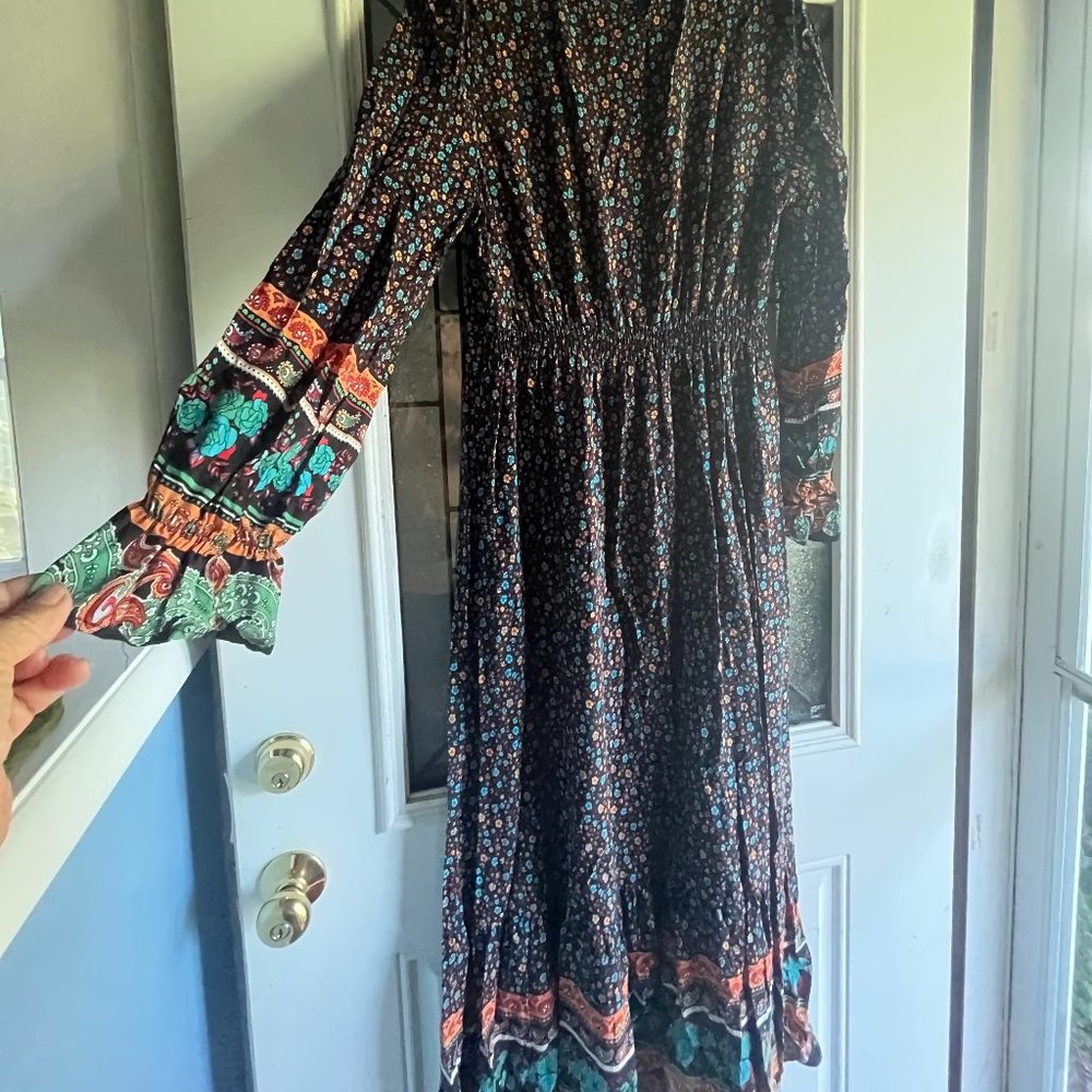 FREE SHIPPING; Dress; Pretty Garden; flowy; colorful; maxi;